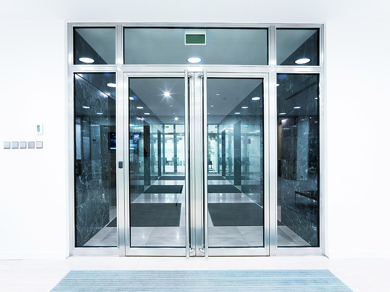 Aluminium Shop Fronts in London and Framed Glass Systems
