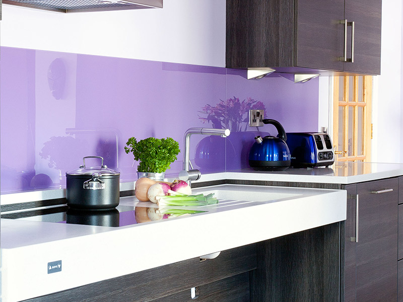 Glass Splashbacks That Protect and Enhance