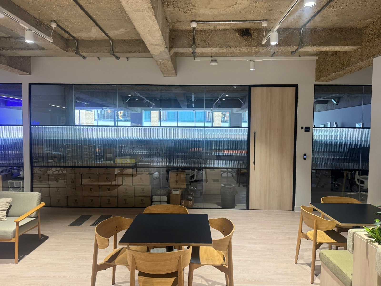 London Glass Partitions Designed and Installed With Precision